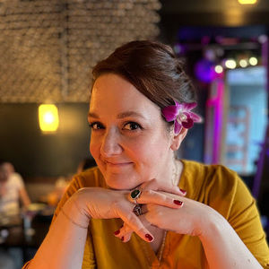 Meet your Posher, Aliya